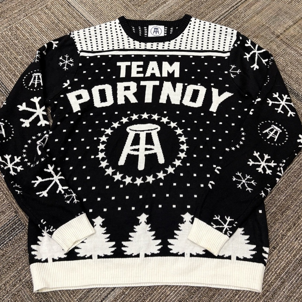 Portnoy Black and White Crewneck Sweater